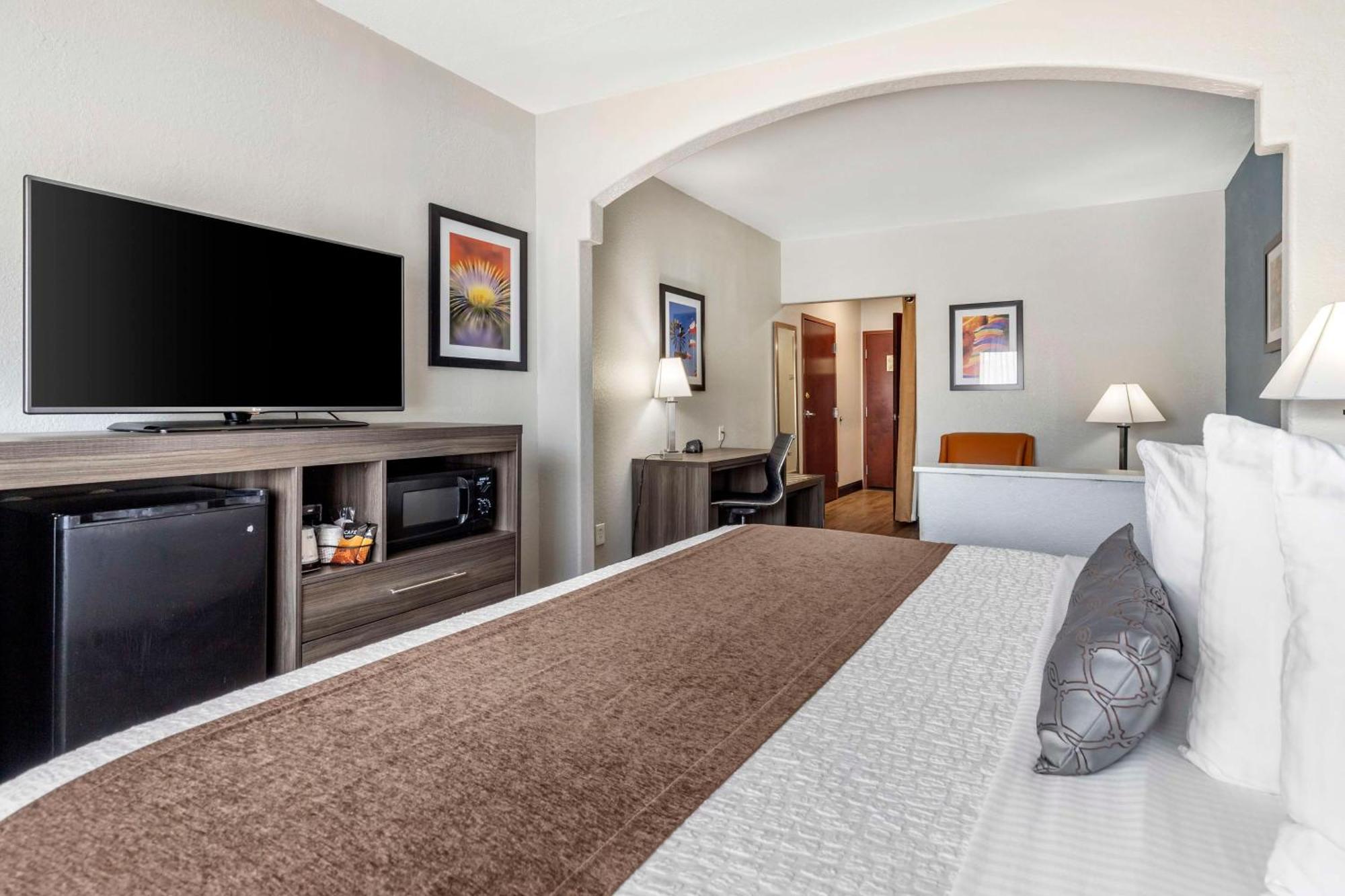 Best Western PLUS Victoria Inn&Suites Exterior foto