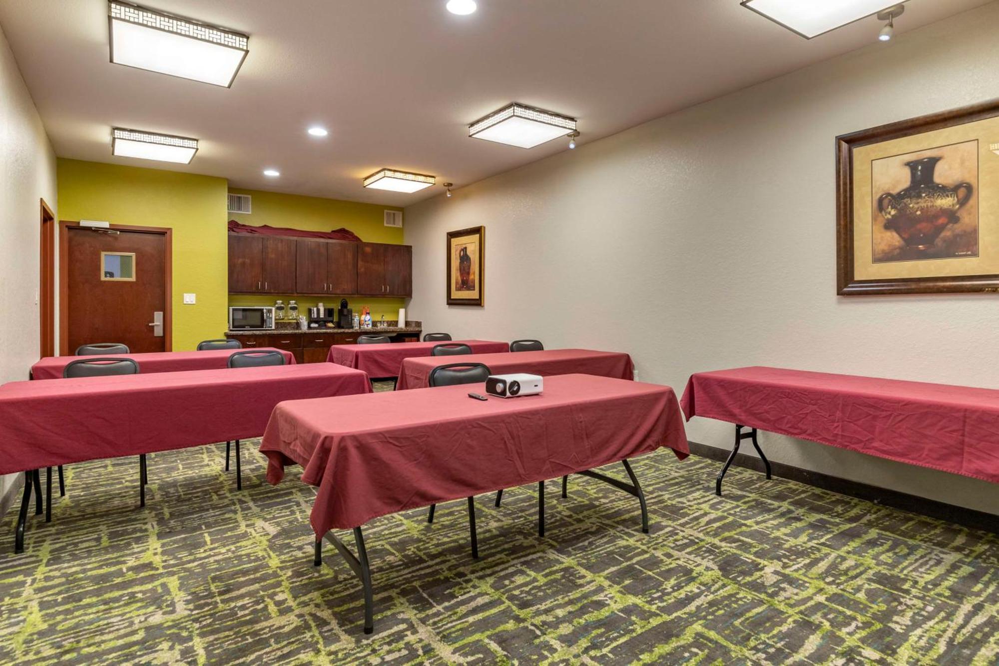 Best Western PLUS Victoria Inn&Suites Exterior foto
